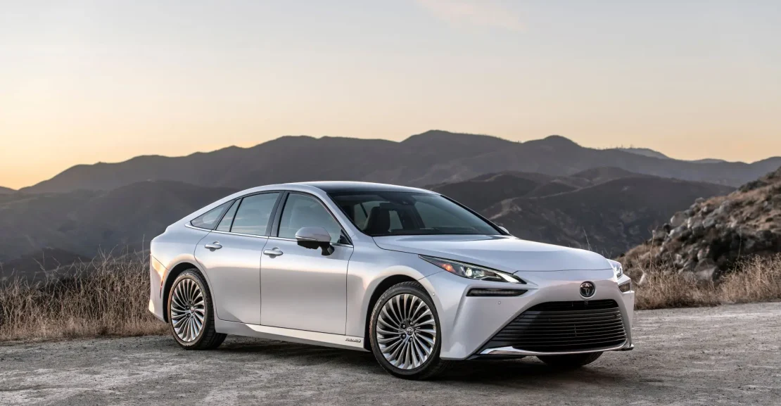 Toyota-Mirai-2022