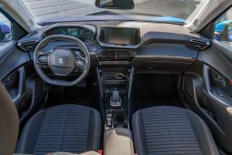 
										Peugeot e-2008 full									