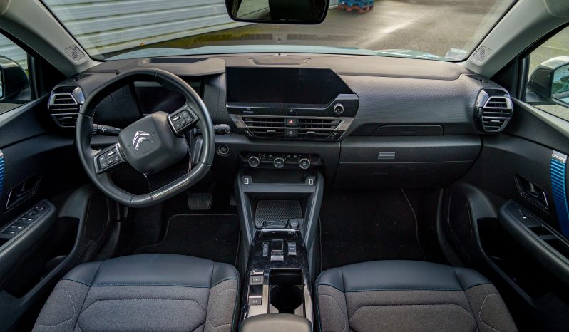 
								Citroën e-C4 full									