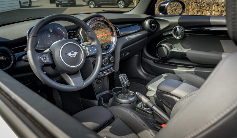 
								Mini Cooper Cabrio full									
