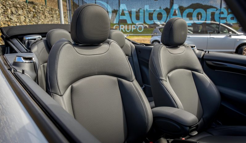 
								Mini Cooper Cabrio full									