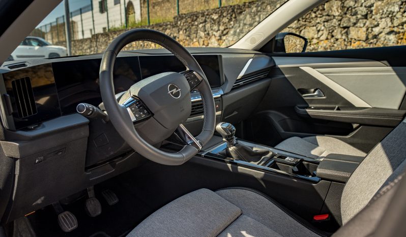 
								Opel Astra full									