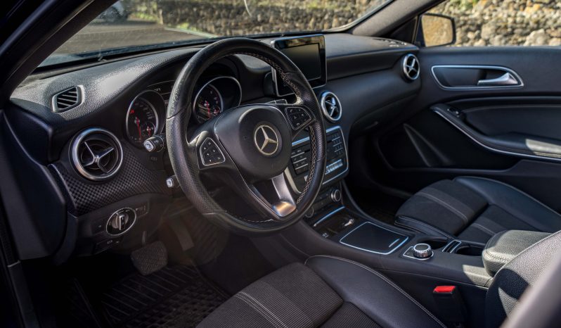 
								Mercedes A160d full									