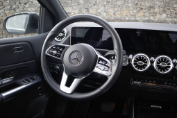 
										Mercedes B200d full									