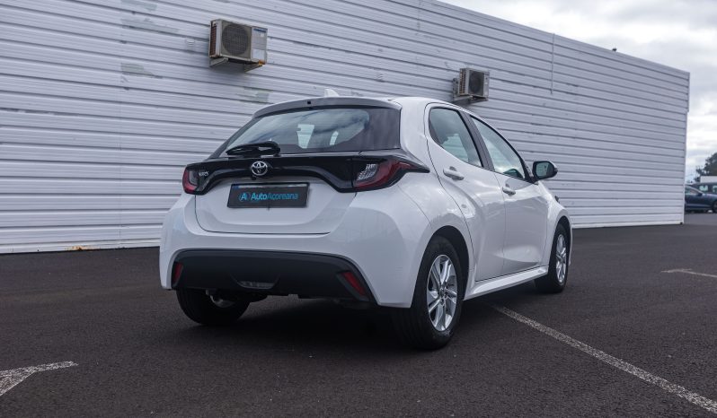 
								Toyota Yaris full									