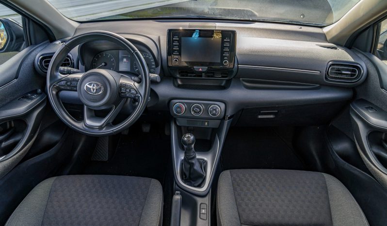 
								Toyota Yaris full									