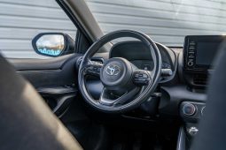 
										Toyota Yaris full									
