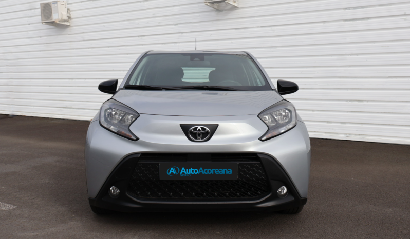 
								Toyota Aygo X full									