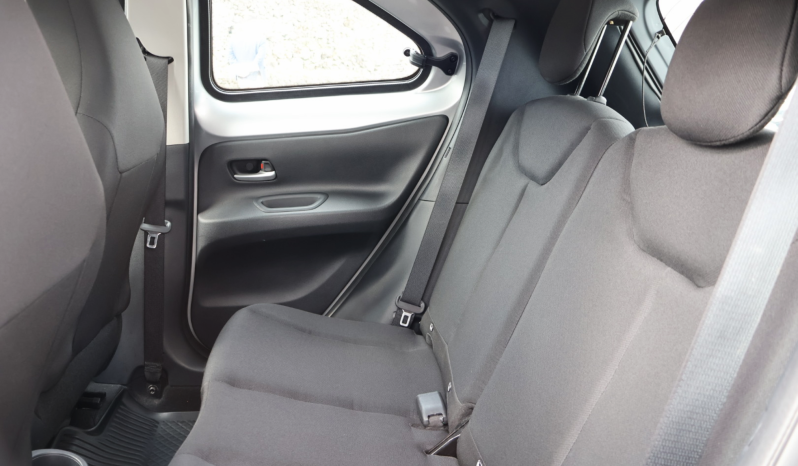 
								Toyota Aygo X full									