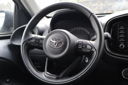 
										Toyota Aygo X full									