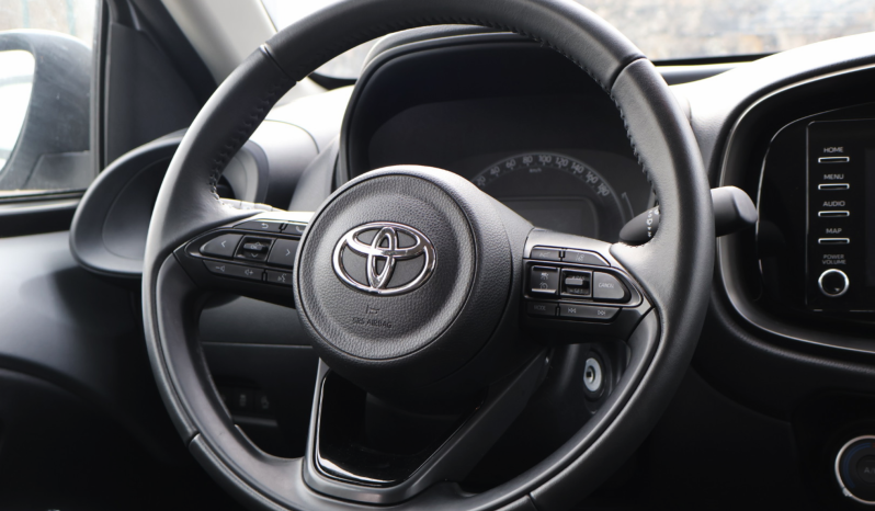 
								Toyota Aygo X full									