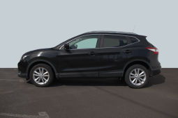 
										Nissan Qashqai Tekna full									