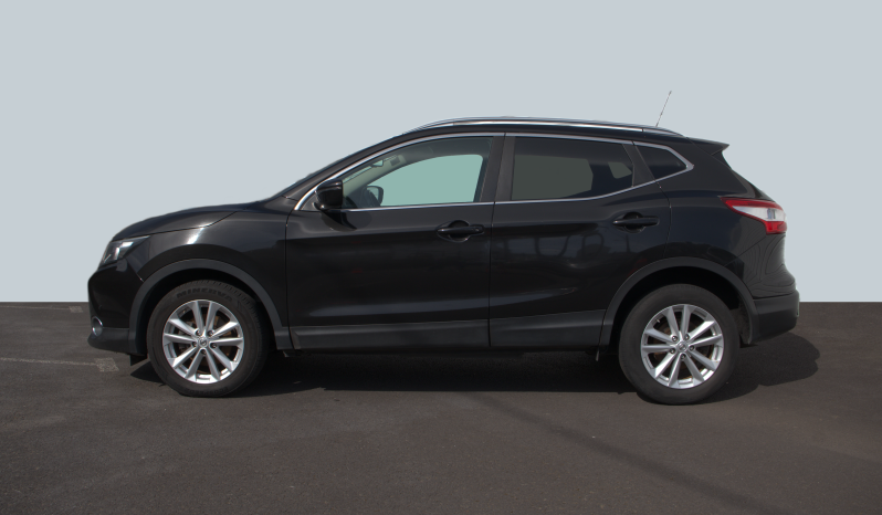
								Nissan Qashqai Tekna full									