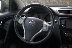 
										Nissan Qashqai Tekna full									