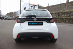 
										Toyota Yaris 1.0 Confort Plus full									