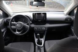 
										Toyota Yaris 1.0 Confort Plus full									