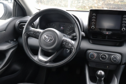 
										Toyota Yaris 1.0 Confort Plus full									