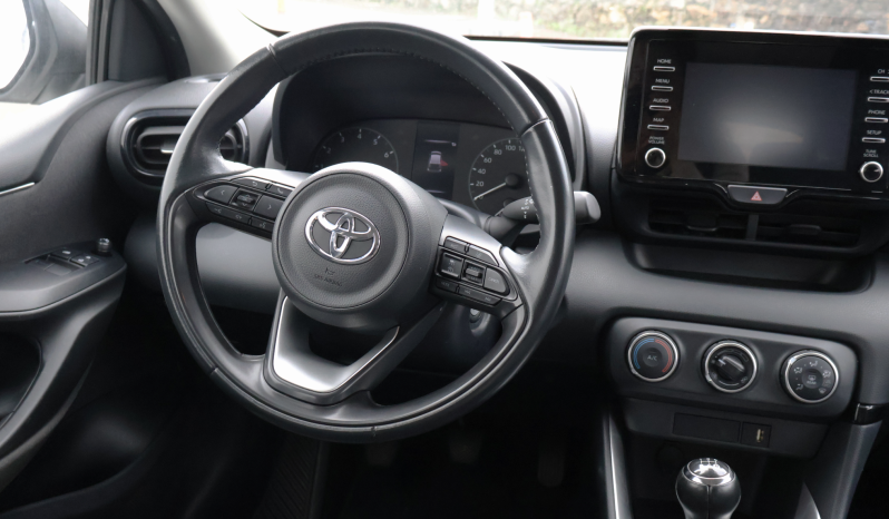 
								Toyota Yaris 1.0 Confort Plus full									