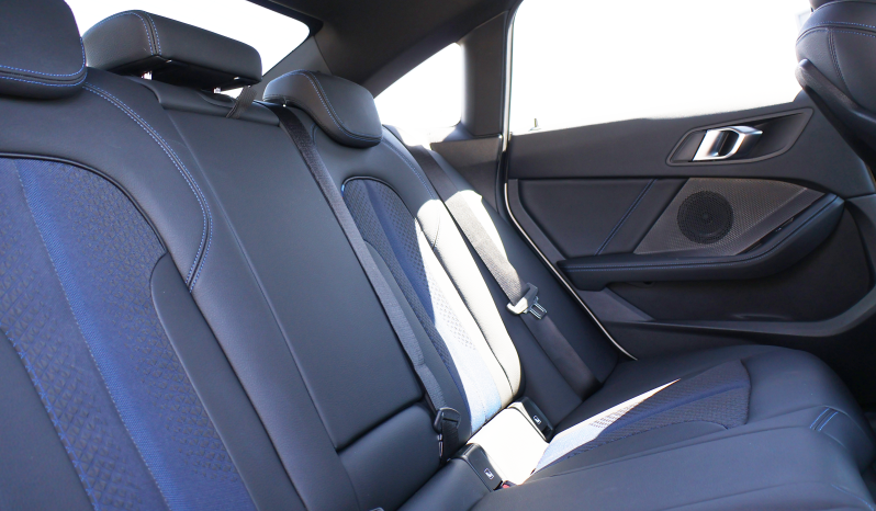 
								BMW 216d full									