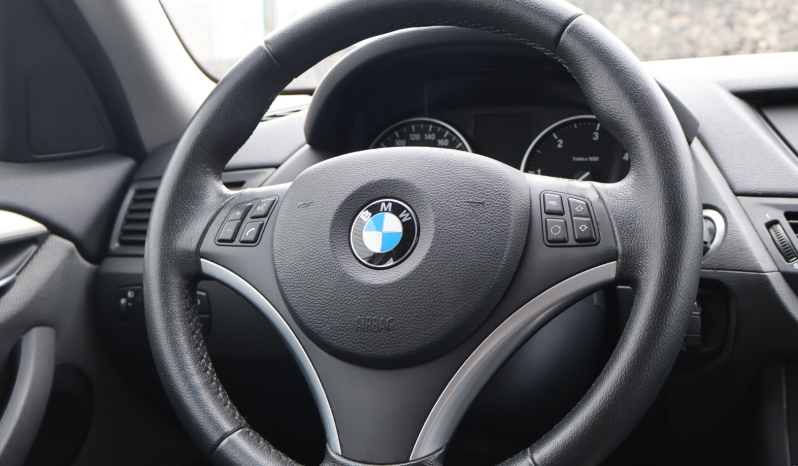 
								BMW X1 full									