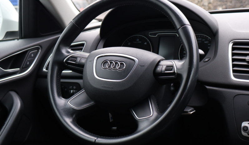
								Audi Q3 2.0TDi full									