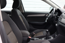 
										Audi Q3 2.0TDi full									