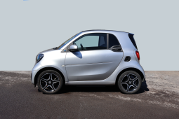 
										Smart Fortwo EQ full									