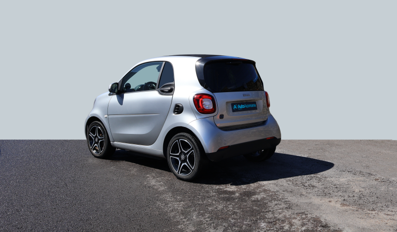 
								Smart Fortwo EQ full									