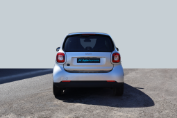 
										Smart Fortwo EQ full									
