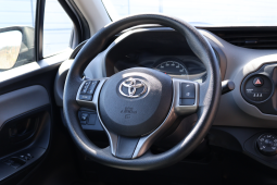 
										Toyota Yaris 1.0 Active full									