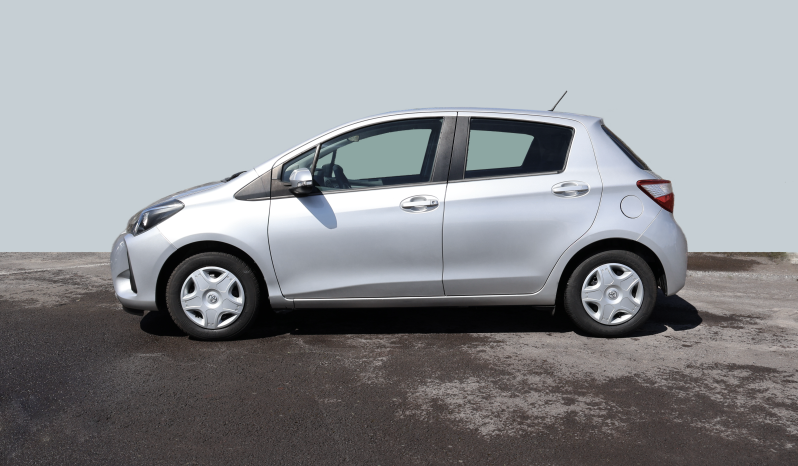 
								Toyota Yaris 1.0 Active full									