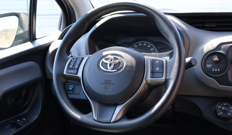 
								Toyota Yaris 1.0 Active full									