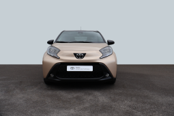 
										Toyota Aygo X full									