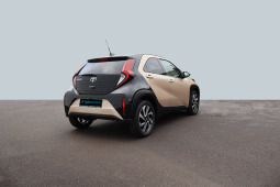 
										Toyota Aygo X full									