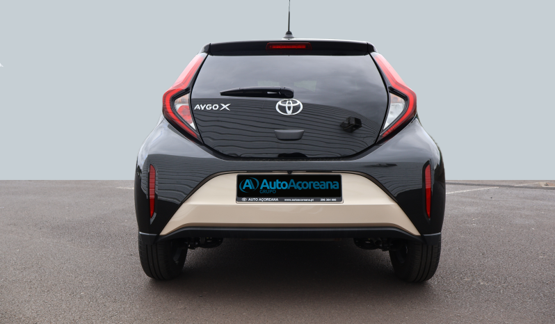 
								Toyota Aygo X full									