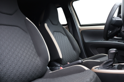 
										Toyota Aygo X full									