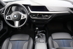 
										BMW 116d Pack M full									