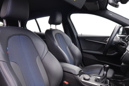 
										BMW 116d Pack M full									