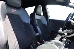 
										Ford Fiesta ST 1.5T full									