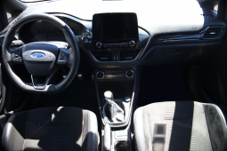 
										Ford Fiesta ST 1.5T full									