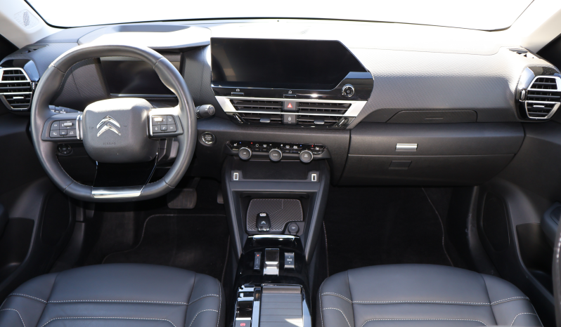 
								Citroën e-C4 full									