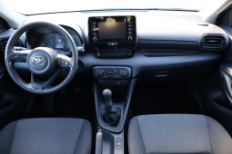 
										Toyota Yaris 1.0 full									