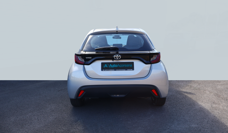 
								Toyota Yaris 1.0 full									