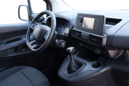 
										Toyota Proace City full									
