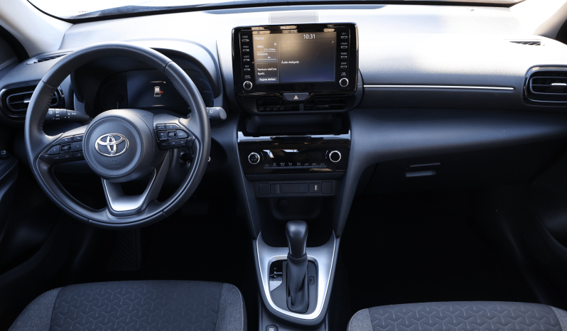 
								Toyota Yaris Cross 1.5 Hybrid full									